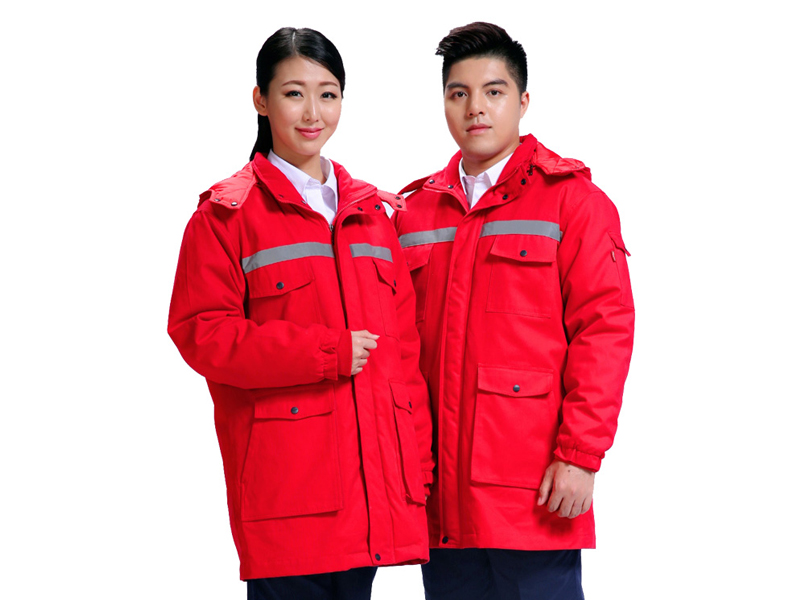 http://www.bnscw.cn 紅色工作服沖鋒衣展示